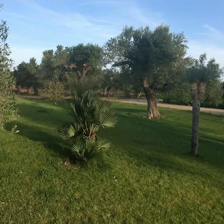 With 2 Bedrooms In Nardo, With Pool Access, Enclosed Garden A